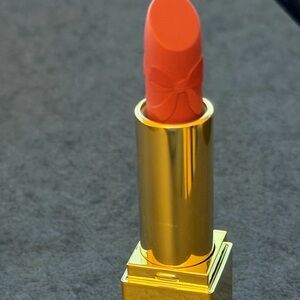 New Estée Lauder lipstick